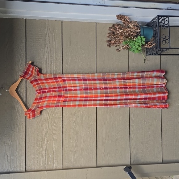 UO Urban Outfitters  Monica Smocked Off-The-Shoulder Midi Dress S Small - Picture 8 of 13